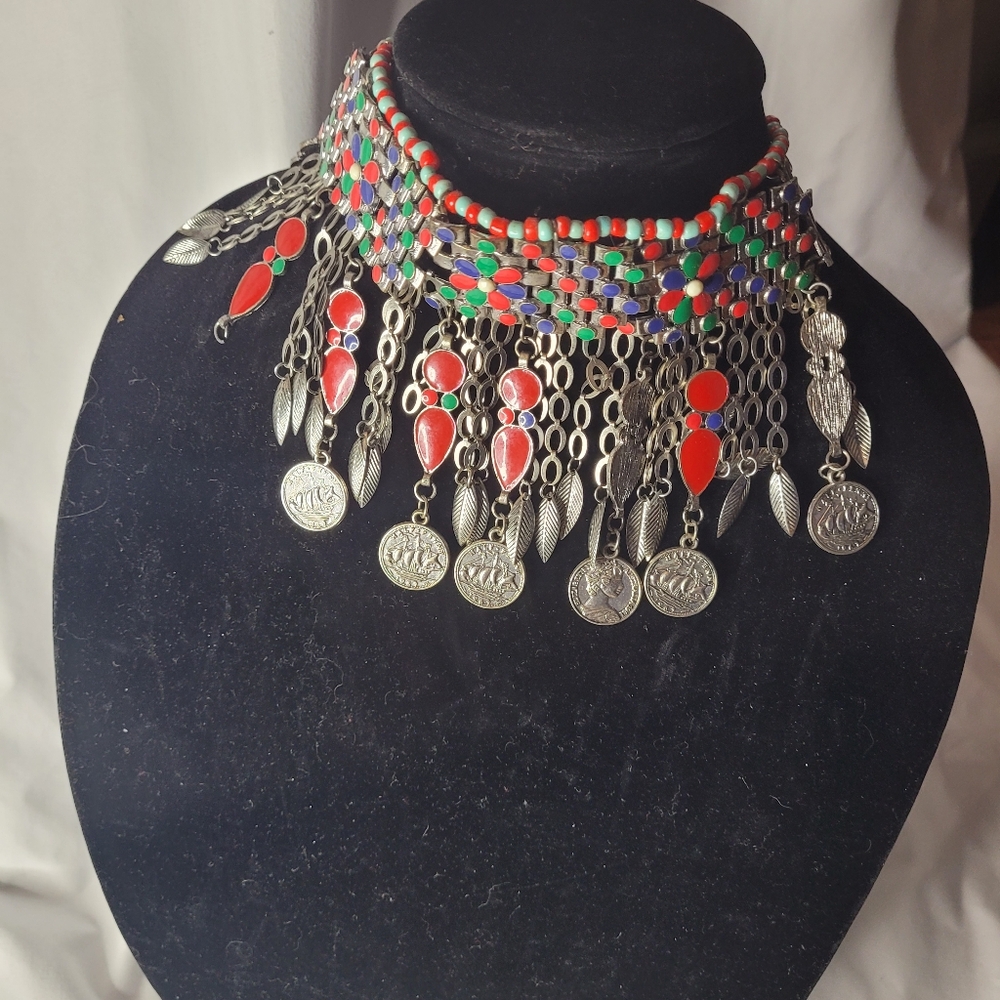Red and Green Beaded Choker with Intricate Design